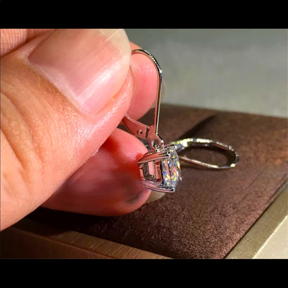 Square cut dangle earrings - Picture 2 of 4